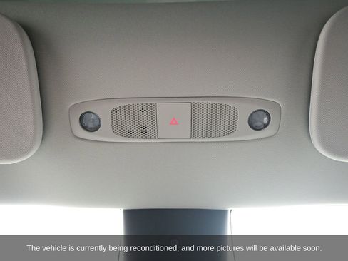 Used 2023 Tesla Model Y 2WD image 23