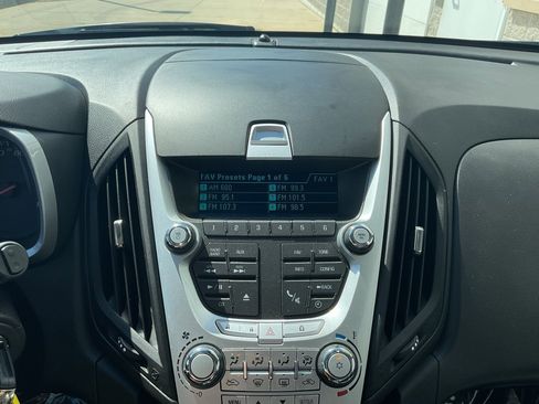 Used 2011 Chevrolet Equinox LT w/ Driver Convenience Package image 15