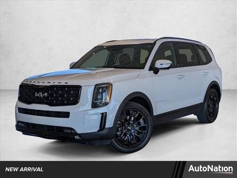 Used 2022 Kia Telluride SX w/ SX Prestige Package image 1