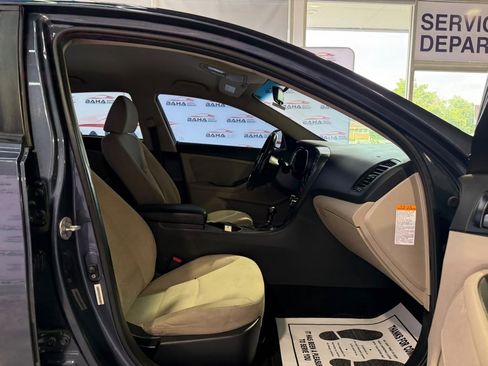 Used 2015 Kia Optima LX FWD image 42