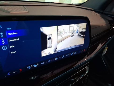 New 2026 Chevrolet Traverse RS image 14