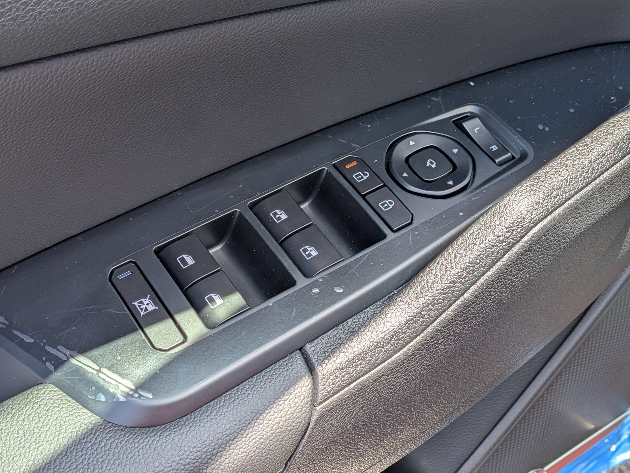 New 2026 Kia Sportage SX AWD/4WD image 13
