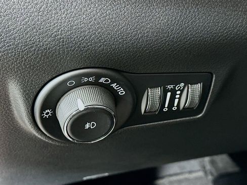 New 2026 Jeep Compass Limited image 14