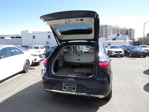 Used 2023 Mercedes-Benz EQE 350+ 4MATIC SUV w/ Exclusive Trim Package image 33
