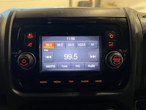 Used 2020 RAM ProMaster 2500 image 16