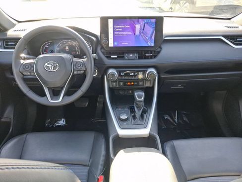 Used 2023 Toyota RAV4 XSE AWD/4WD image 9