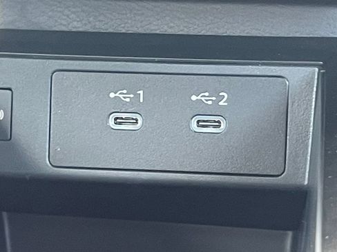 New 2026 Nissan Kicks SR w/ Interior Electronics Package FWD image 7