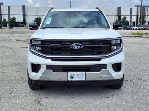 New 2026 Ford Expedition Max Platinum w/ Platinum Ultimate Package AWD/4WD image 2