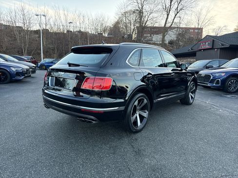 Used 2019 Bentley Bentayga image 14