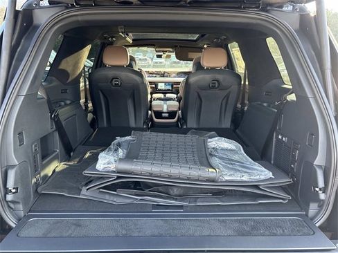 New 2025 Lincoln Navigator Black Label image 12