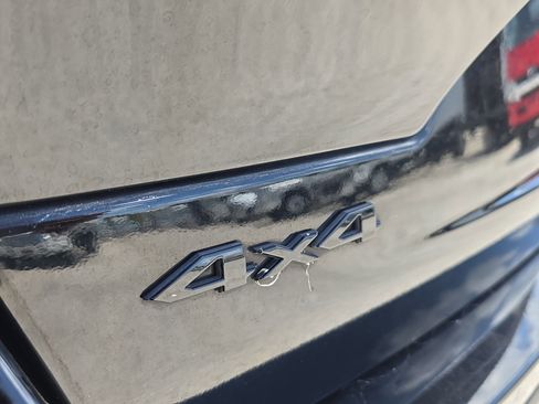 Used 2024 Jeep Grand Cherokee Altitude image 10