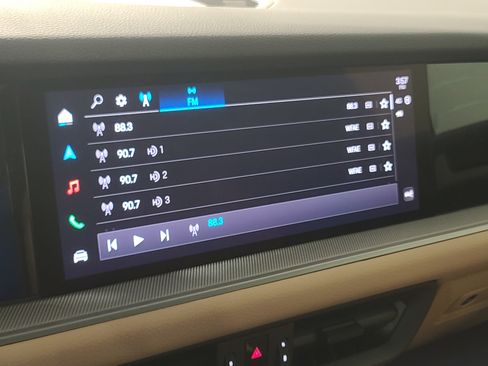 New 2026 Porsche Cayenne image 21