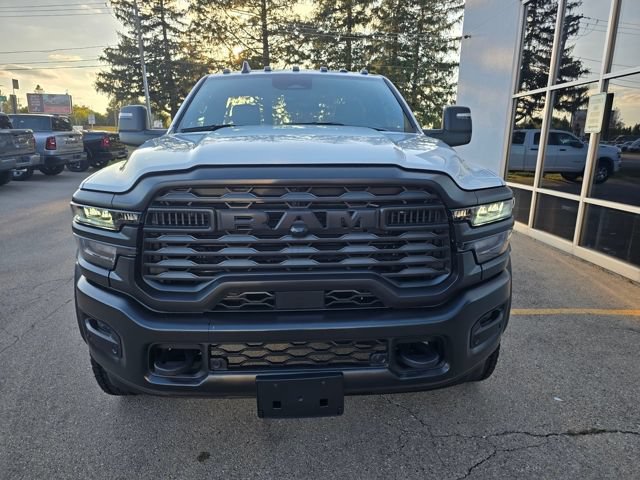 Used 2025 RAM 5500 Tradesman AWD/4WD image 3