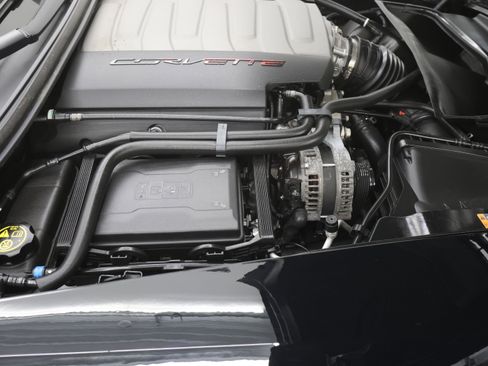 Used 2014 Chevrolet Corvette Stingray Coupe image 17