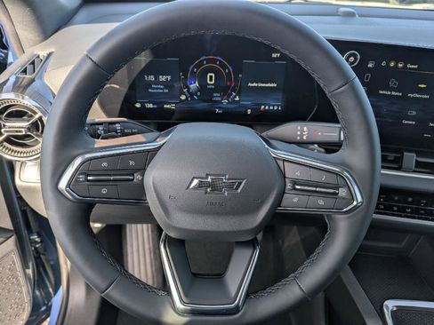 New 2026 Chevrolet Equinox LT w/ Convenience Package II image 37