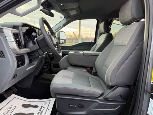 Used 2025 Ford F350 XLT image 10