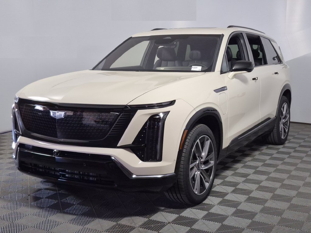 New 2027 Cadillac Vistiq Sport w/ LPO, Floor Liner Package AWD/4WD image 3