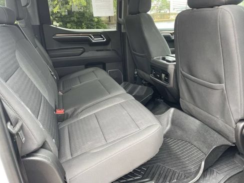 Used 2023 Chevrolet Silverado 1500 RST w/ Z71 Off-Road Package AWD/4WD image 15
