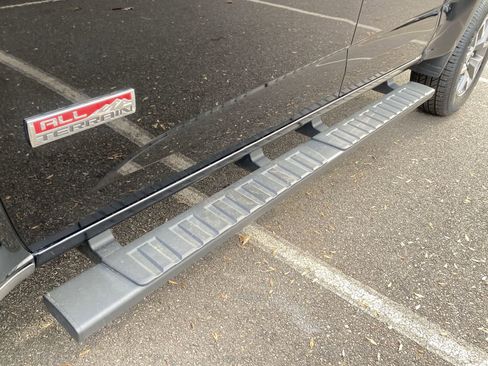 Used 2017 GMC Canyon SLE w/ All Terrain Package image 21