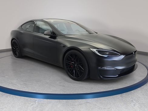 Used 2024 Tesla Model S Plaid AWD/4WD image 3