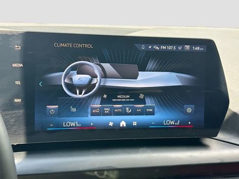 Used 2025 BMW 228i xDrive AWD/4WD image 21