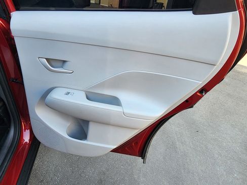 Used 2024 Hyundai Kona SEL image 21