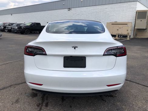 Used 2023 Tesla Model 3 Standard Range RWD image 4