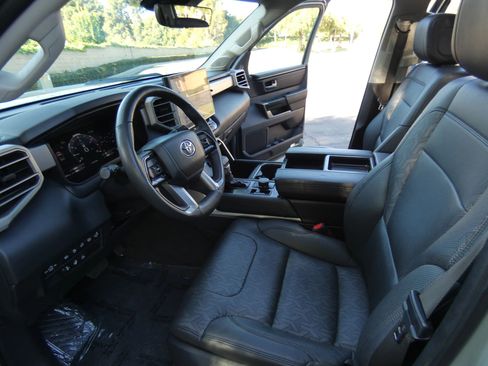 Used 2024 Toyota Tundra Limited image 57