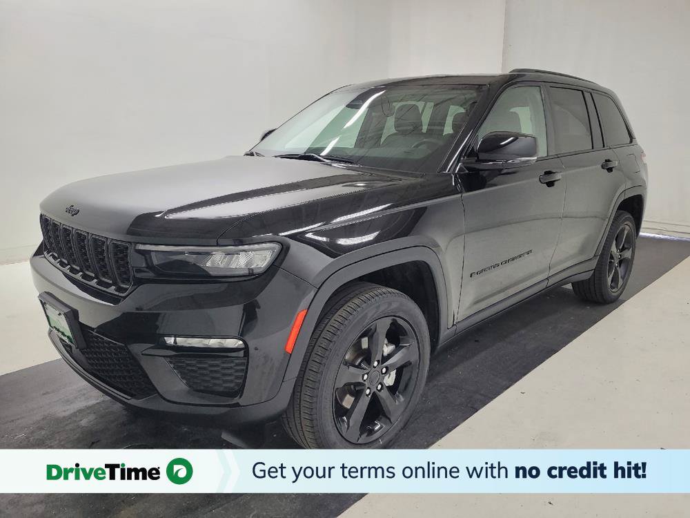 Used 2023 Jeep Grand Cherokee Limited w/ Black Appearance Package AWD/4WD image 1