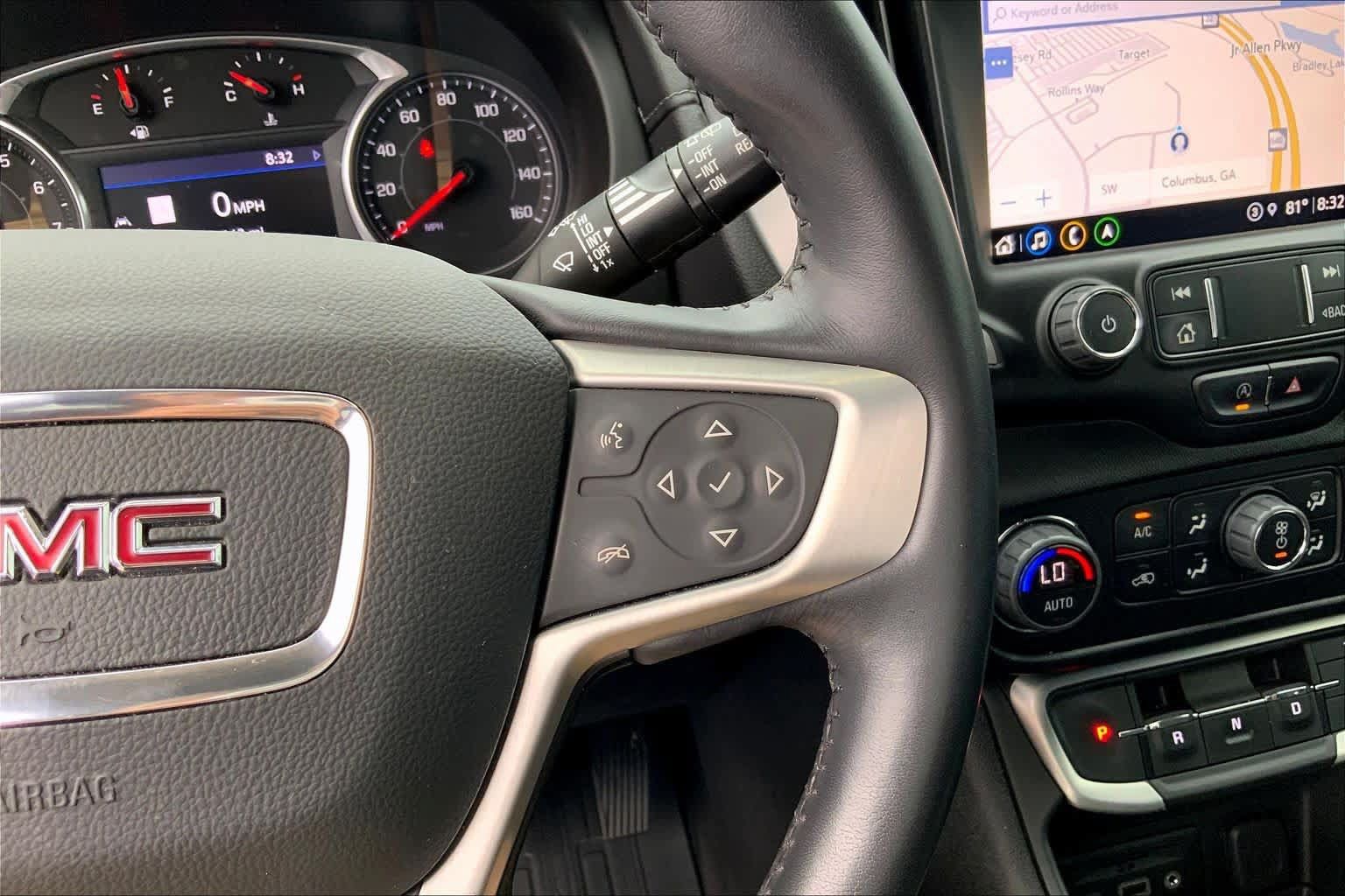 Used 2022 GMC Terrain SLT w/ Infotainment Package II FWD image 22