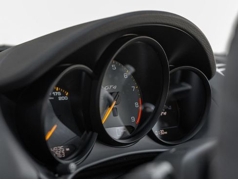 Used 2016 Porsche Cayman GT4 image 18