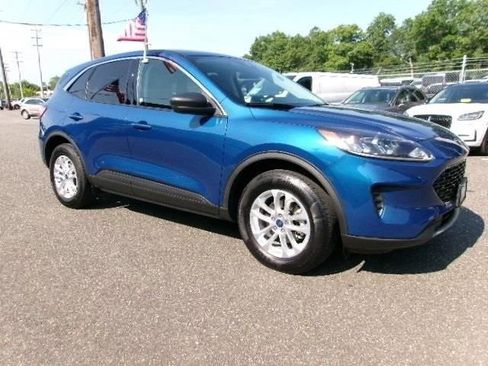 Certified 2022 Ford Escape SE w/ Convenience Package image 2