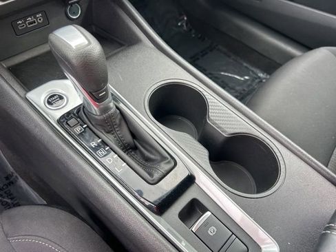 Used 2025 Nissan Altima 2.5 SV image 24