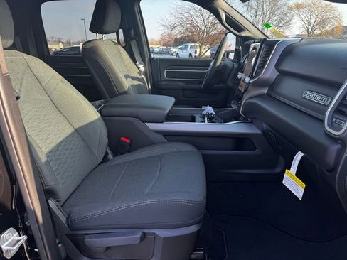 New 2026 RAM 2500 Big Horn AWD/4WD image 14