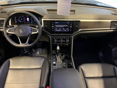 Certified 2023 Volkswagen Atlas SE w/ Panoramic Sunroof Package FWD image 20
