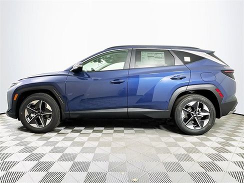 Certified 2025 Hyundai Tucson SEL image 2