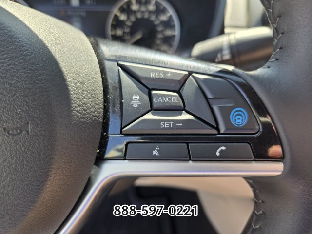 Used 2024 Nissan Altima 2.5 SV w/ SV Premium Package FWD image 28