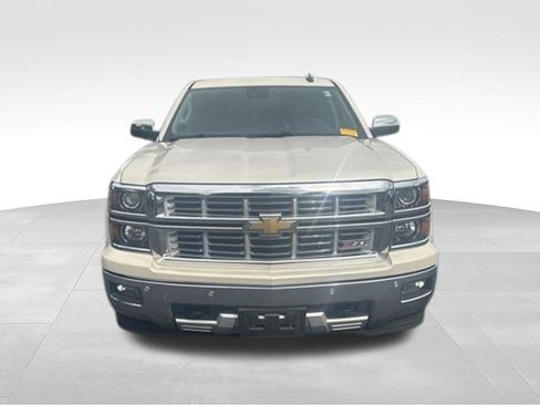 Used 2015 Chevrolet Silverado 1500 LTZ Z71 w/ LTZ Plus Package AWD/4WD image 7