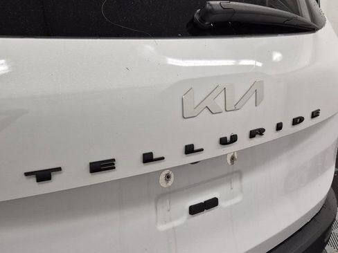 Used 2022 Kia Telluride SX w/ SX Prestige Package image 7