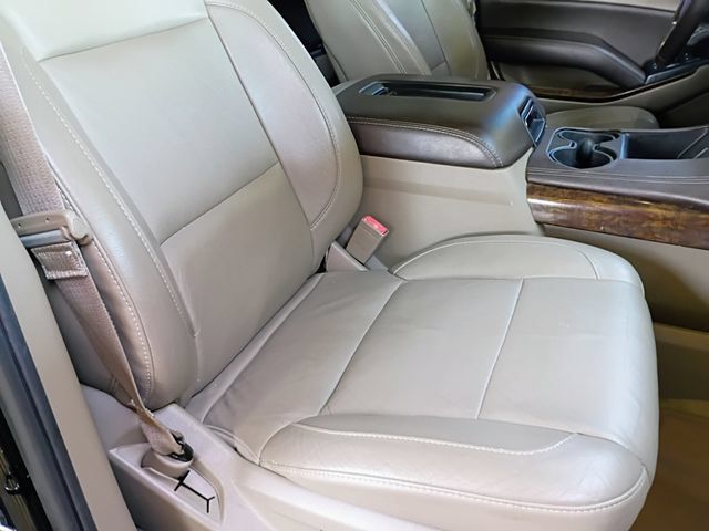 Used 2015 Chevrolet Suburban LT RWD image 43