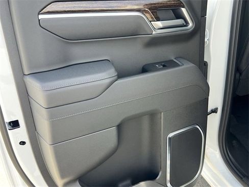 New 2026 GMC Sierra 1500 Elevation w/ LPO, Elevation Black Package image 26