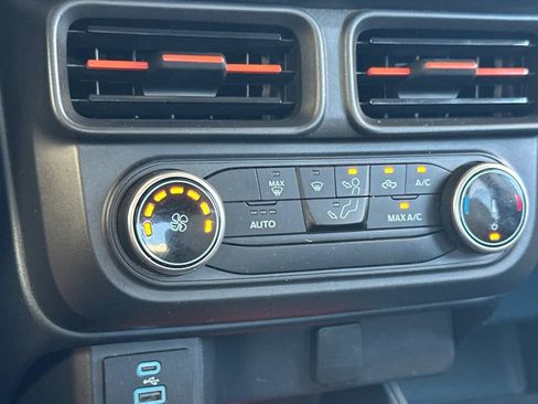 Used 2023 Ford Maverick XLT image 22