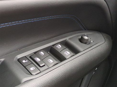 New 2026 Jeep Compass Latitude image 22