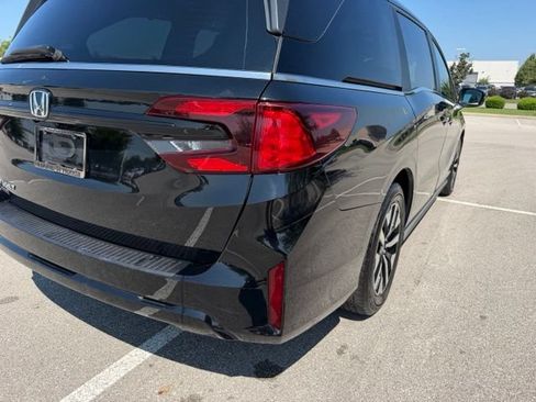 Used 2025 Honda Odyssey EX-L image 9