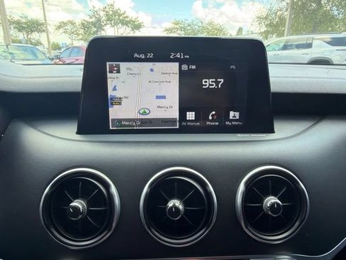 Used 2018 Kia Stinger GT2 AWD/4WD image 10