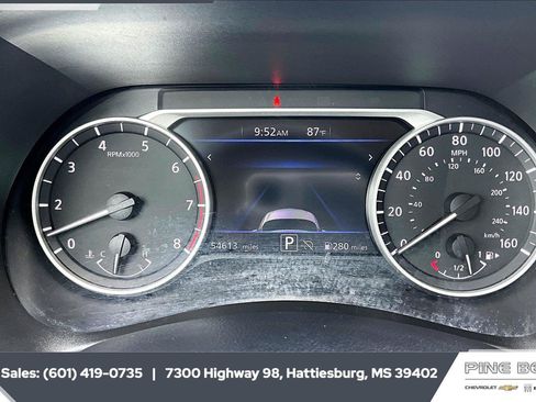 Used 2024 Nissan Sentra SV FWD image 14