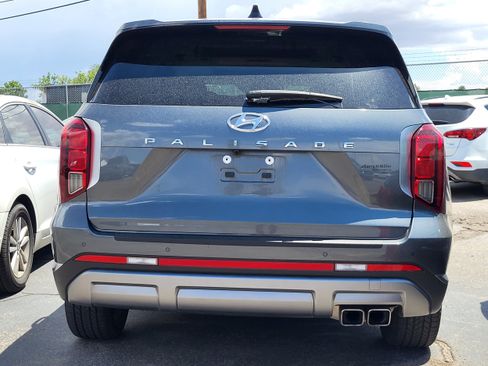 Used 2024 Hyundai Palisade Limited FWD image 24