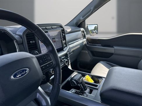 Used 2023 Ford F150 Lariat w/ Trailer Tow Package AWD/4WD image 14