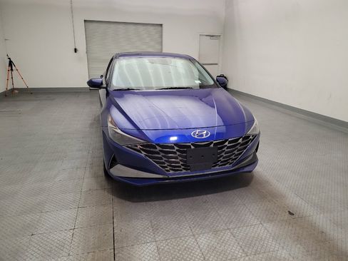 Used 2023 Hyundai Elantra Limited FWD image 14