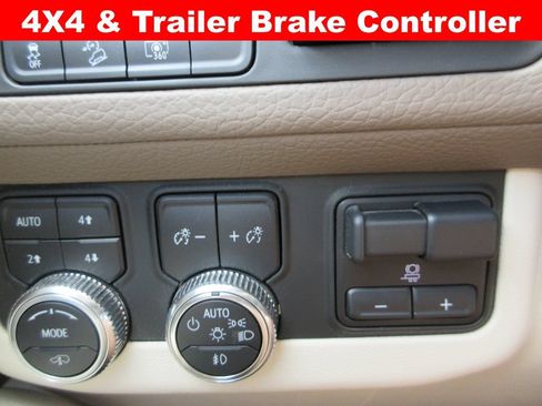 Certified 2022 GMC Yukon XL Denali w/ Denali Ultimate Package AWD/4WD image 21